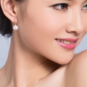 pearl earrings - phoenexia