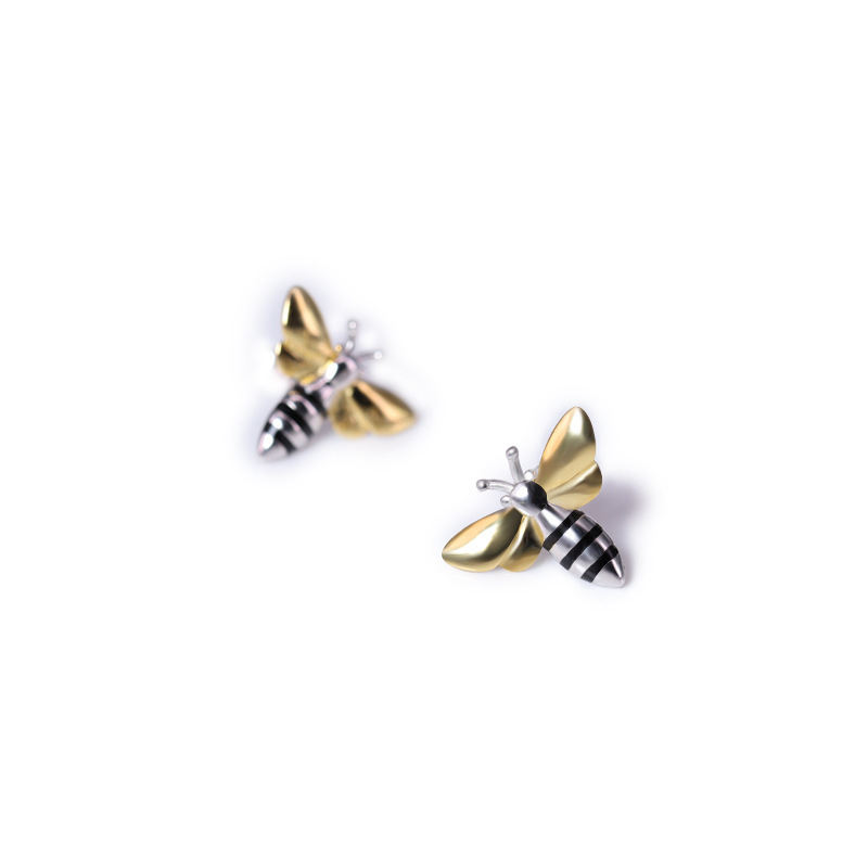 golden honey bee earrings = phoenexia
